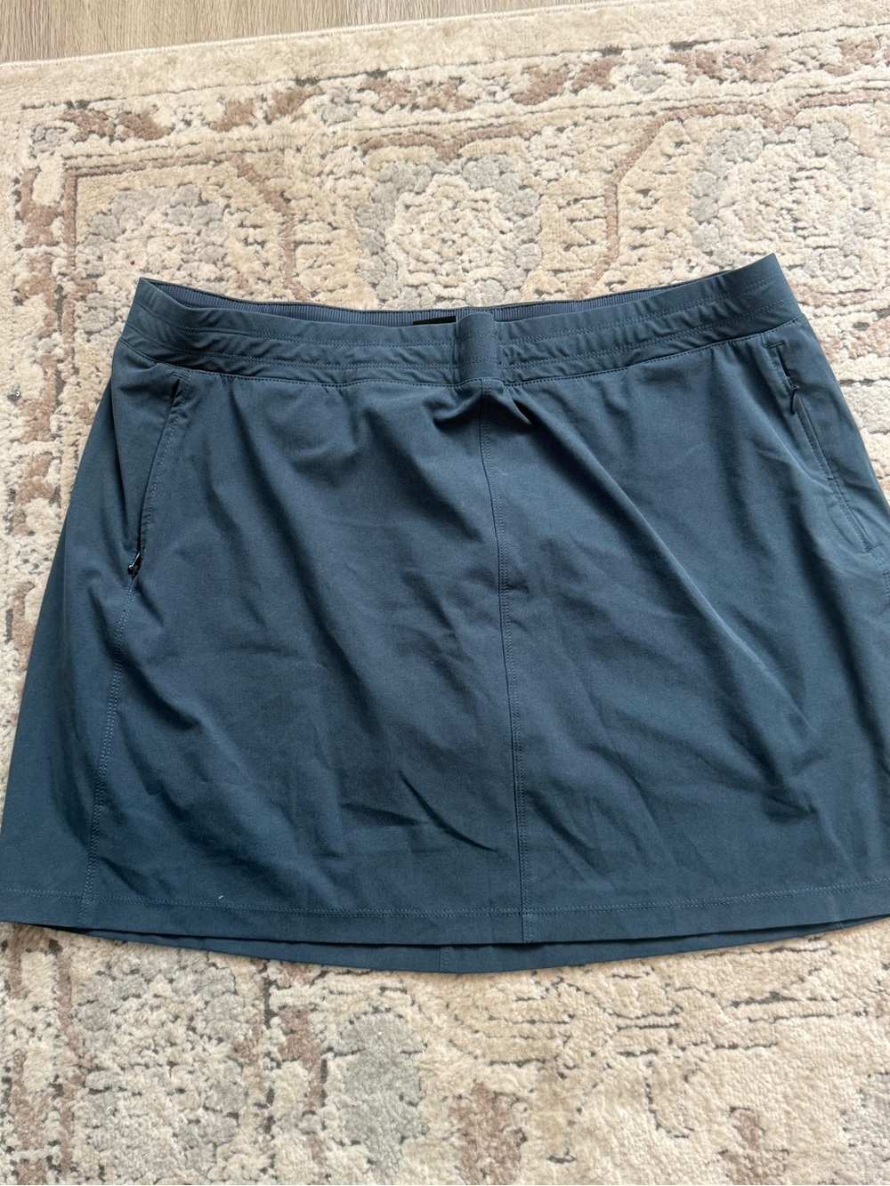 Kuhl Womens XL Blue Performance Skort Hiking Travel Outdoor Zip Pockets Stretch